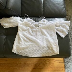 Guess off-the-shoulder ruffle sleeves